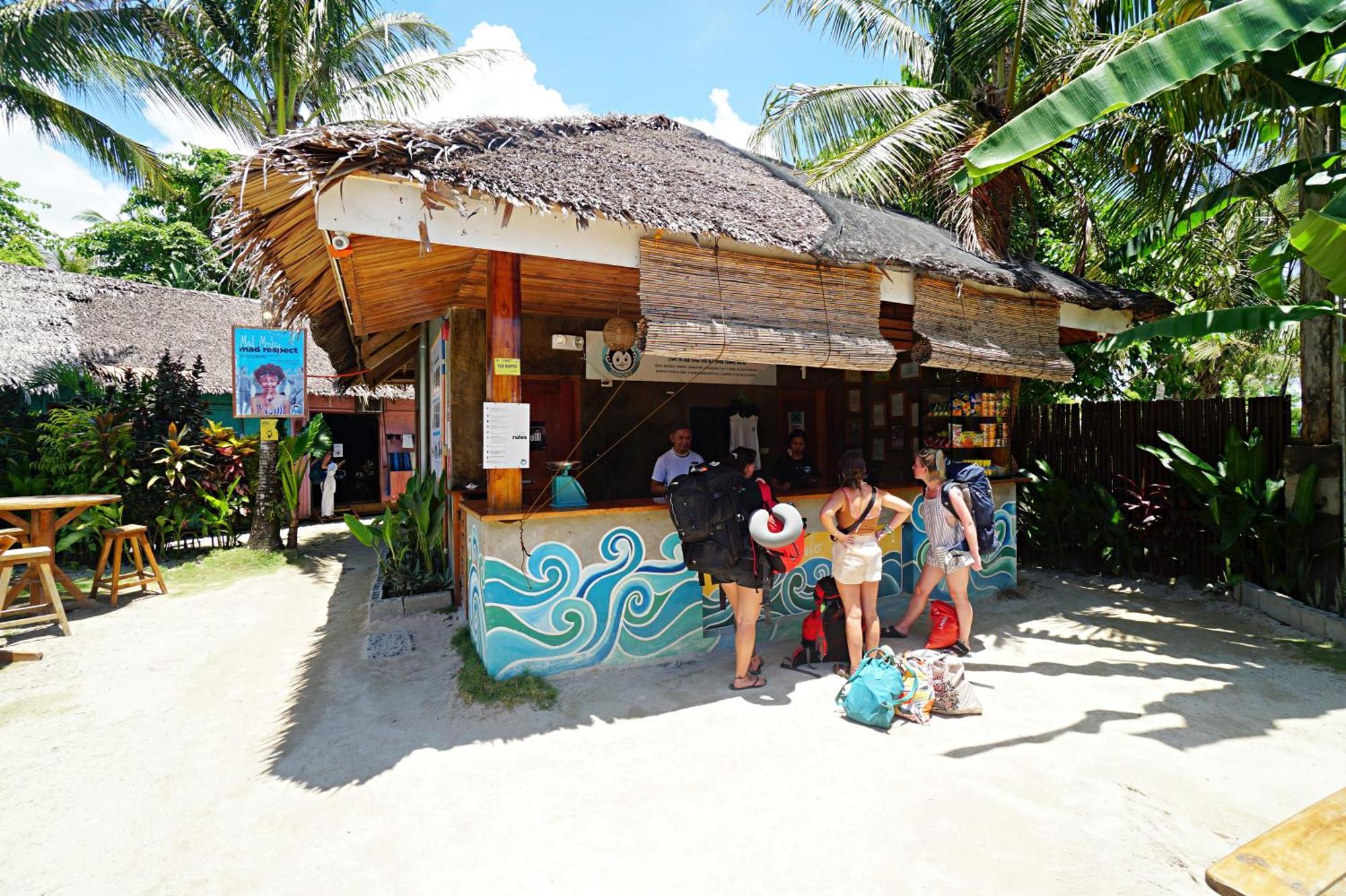 Mad Monkey Hostel Siargao (Adults Only) General Luna  Kültér fotó